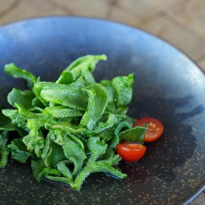 Seaweed, with cherry tomatoes