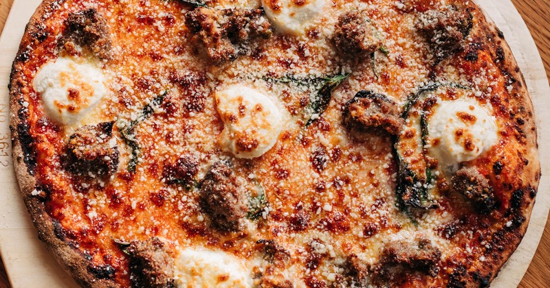 Meatball pizza