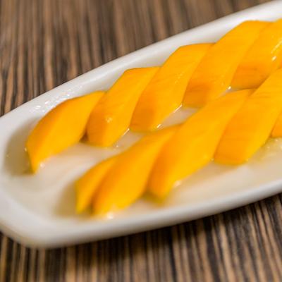 Sweet Rice with Fresh Mango.