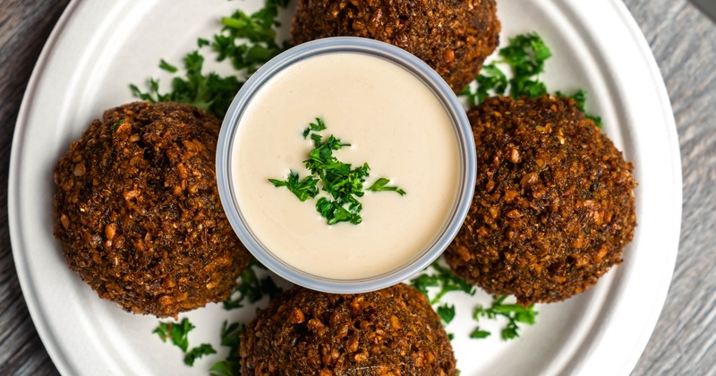 Falafel with dip