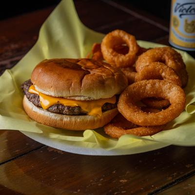 Cheeseburger with onion rings.