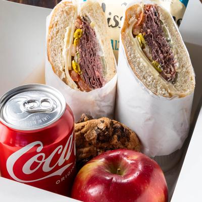 A served House Cat meal.