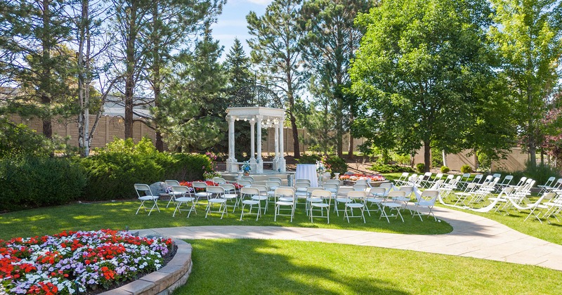 Outdoor wedding venue