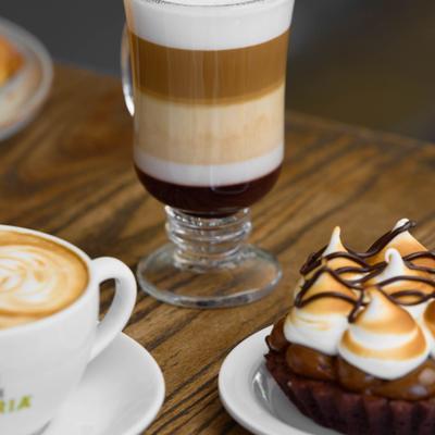 Chocolate tart with s'mores and coffee drinks.