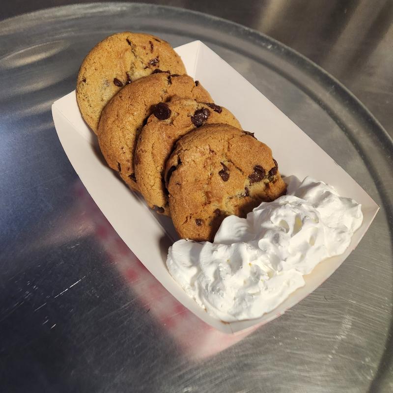 Fresh baked cookies photo