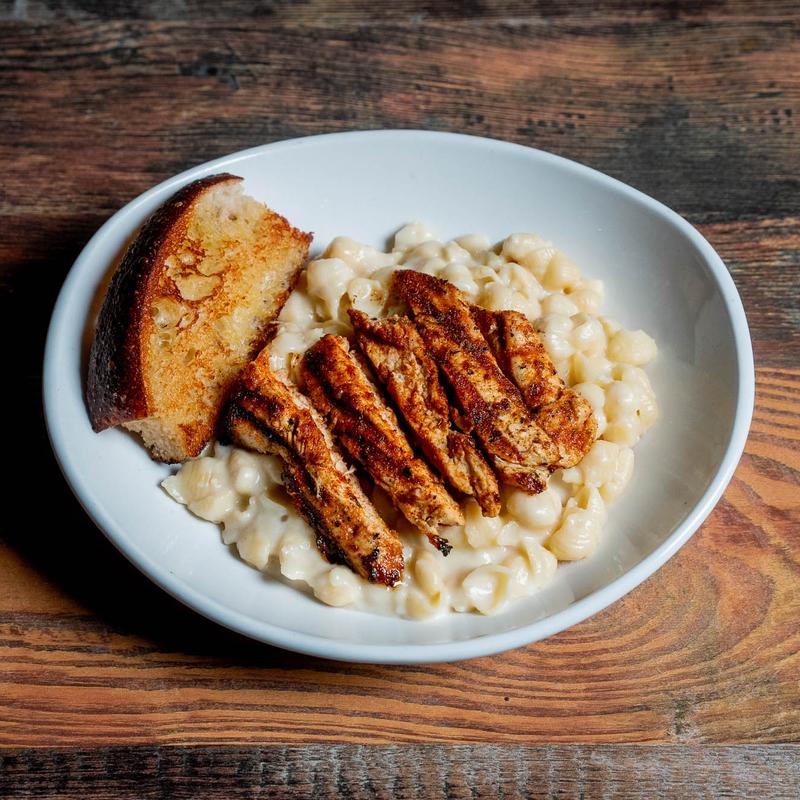 Blackened Chicken Mac & Cheese photo