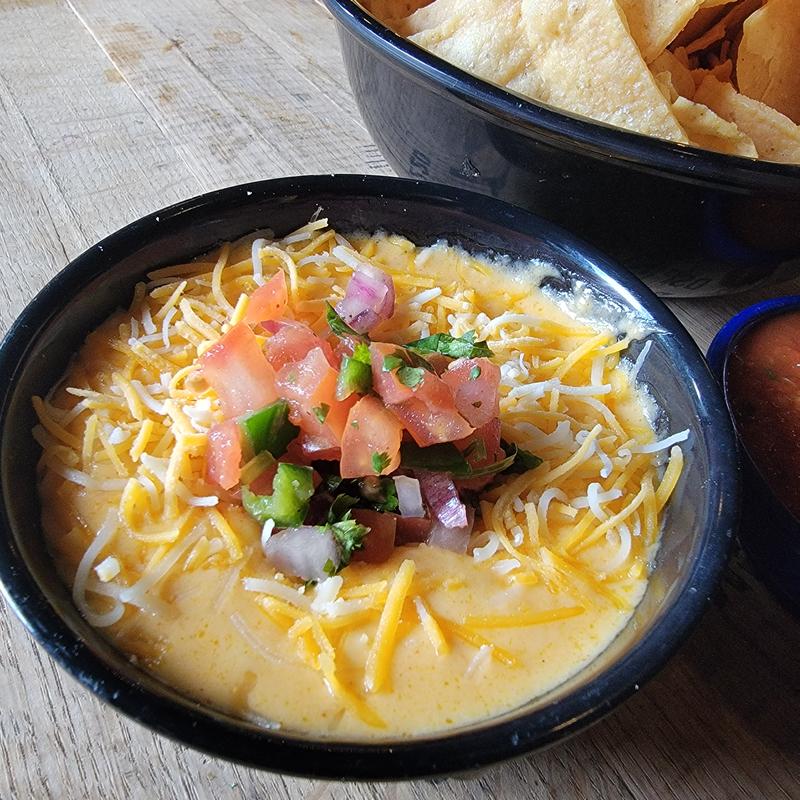 Queso Dip & Chips photo