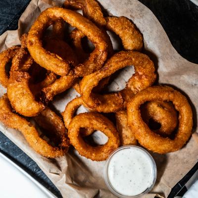 Beer battered onion rings served with homemade ranch.