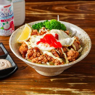 A Japanese-style crispy fried chicken rice bowl.