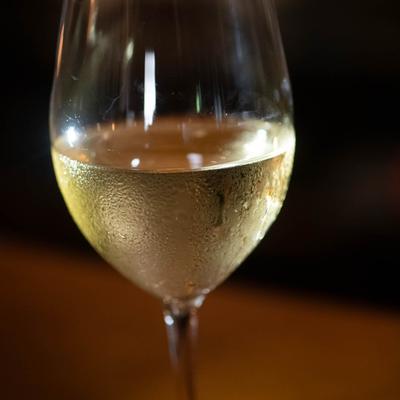 White wine in a glass.