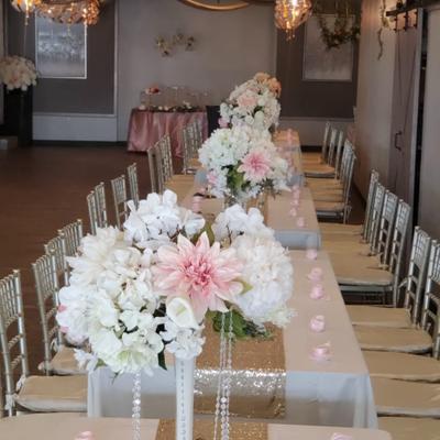 Flower decorations on the table