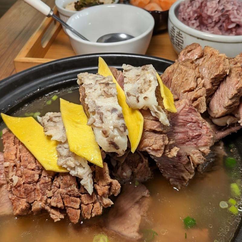 menu item 4 of 23, KALBI SOUP