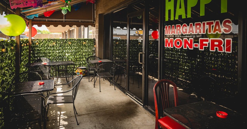 Outdoor patio, seating area