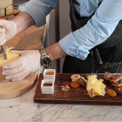 Preparing a sampler plate