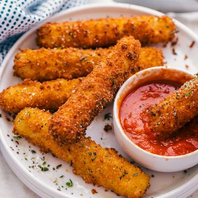 Mozzarella sticks with marinara.