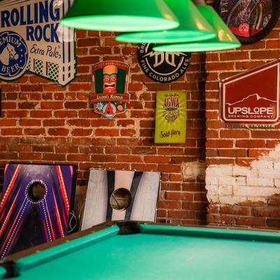 Inteiror, pool table