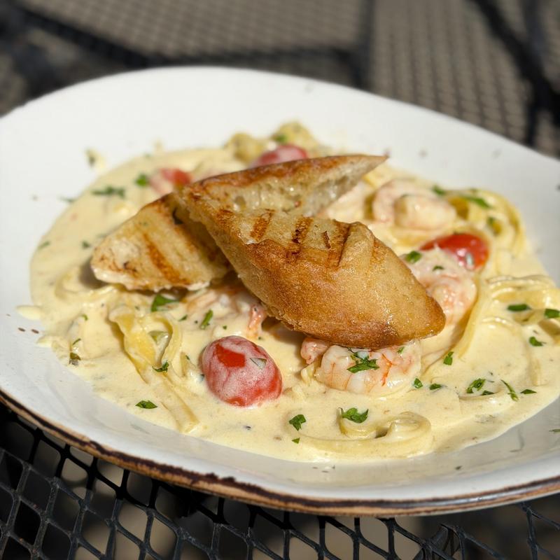 menu item 32 of 39, Garlic Shrimp Alfredo