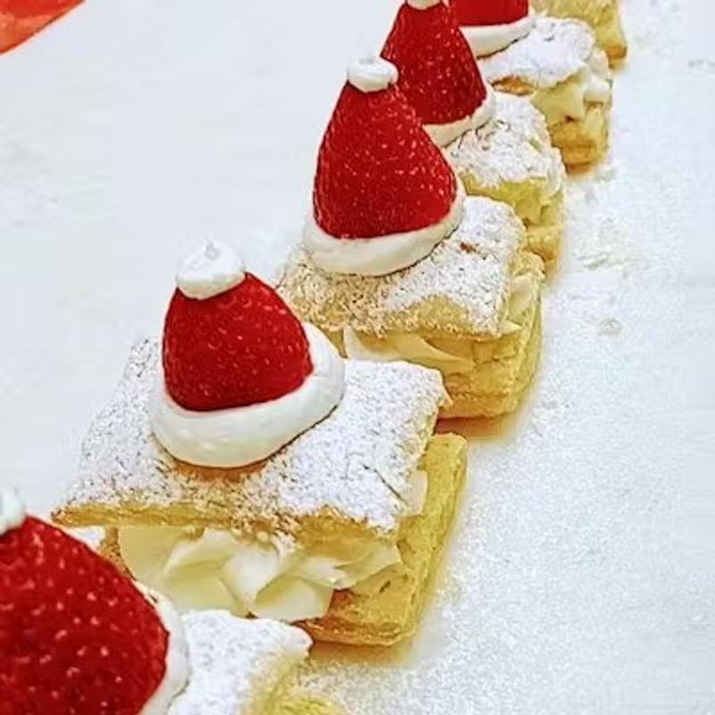 menu item 133 of 138, Mini Carre Creme