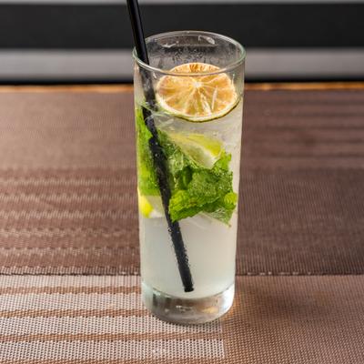 Mojito cocktail.