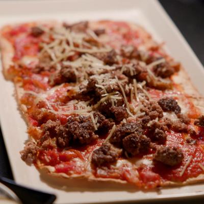 sports bar flatbreads pizza appetizer roanoke texas.