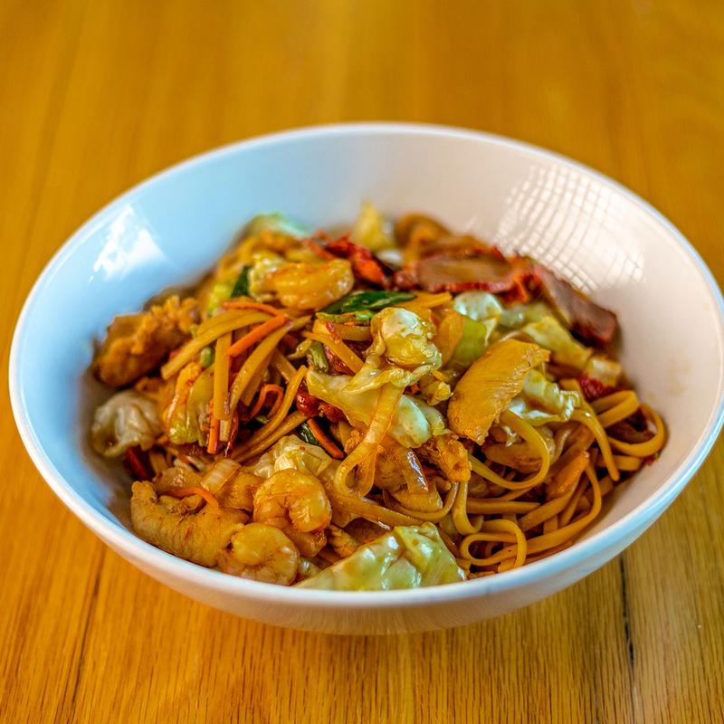 Lo Mein Noodles photo