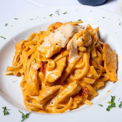 Fettuccine Chicken Di Campo.
