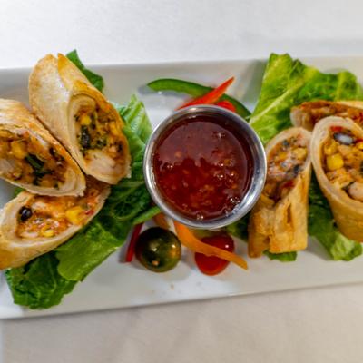 Santa Fe chicken spring rolls, top view.