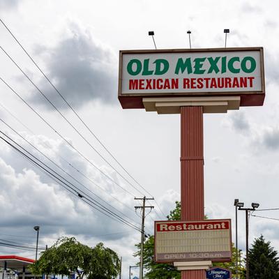 Exterior, restaurant signage.