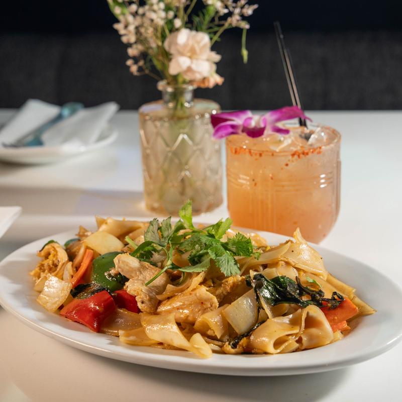 menu item 8 of 9, Drunken Noodle