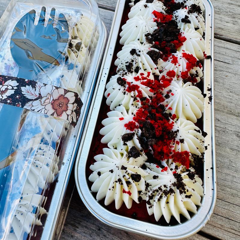 Red Velvet Oreo Cake photo