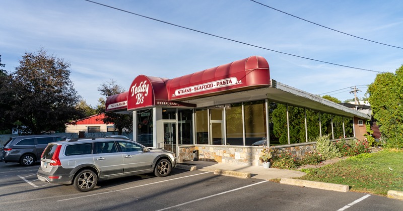 Exterior, restaurant and parking lot, wehicle, angle view