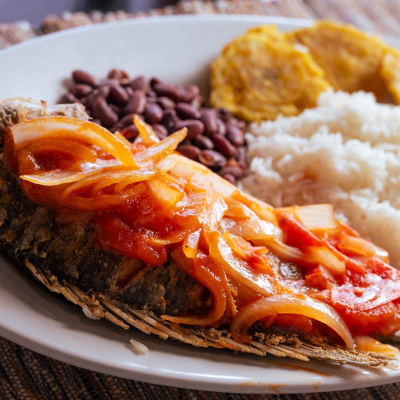 menu item 5 of 5, Pescado a La Tipitapa