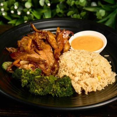 Hibachi Chicken, with rice, and vegetables.