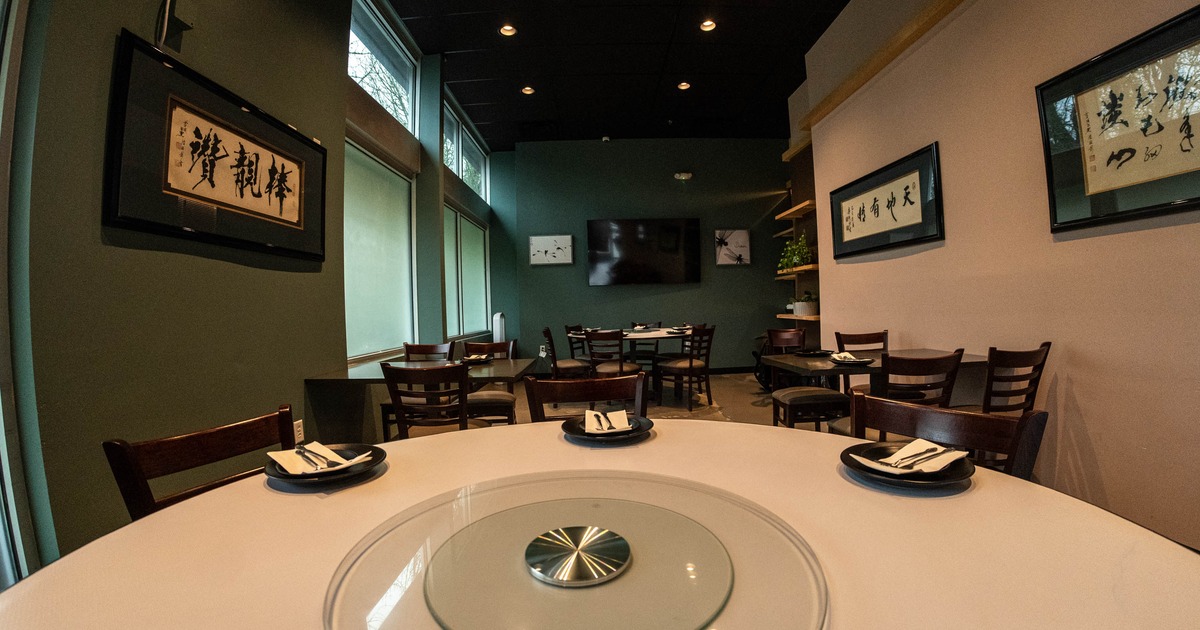 Interior, tables and chairs