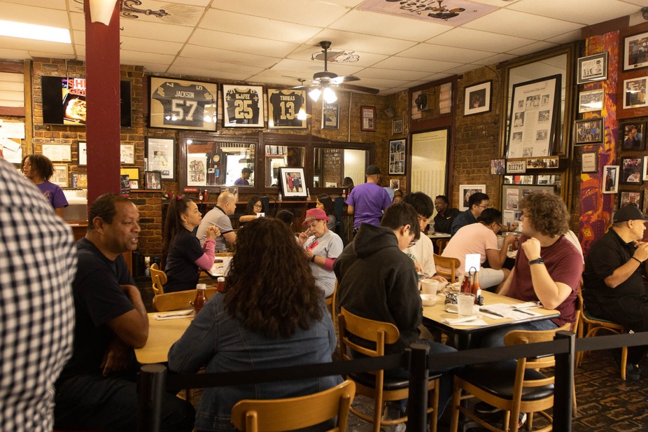 Lil' Dizzys Cafe - events
