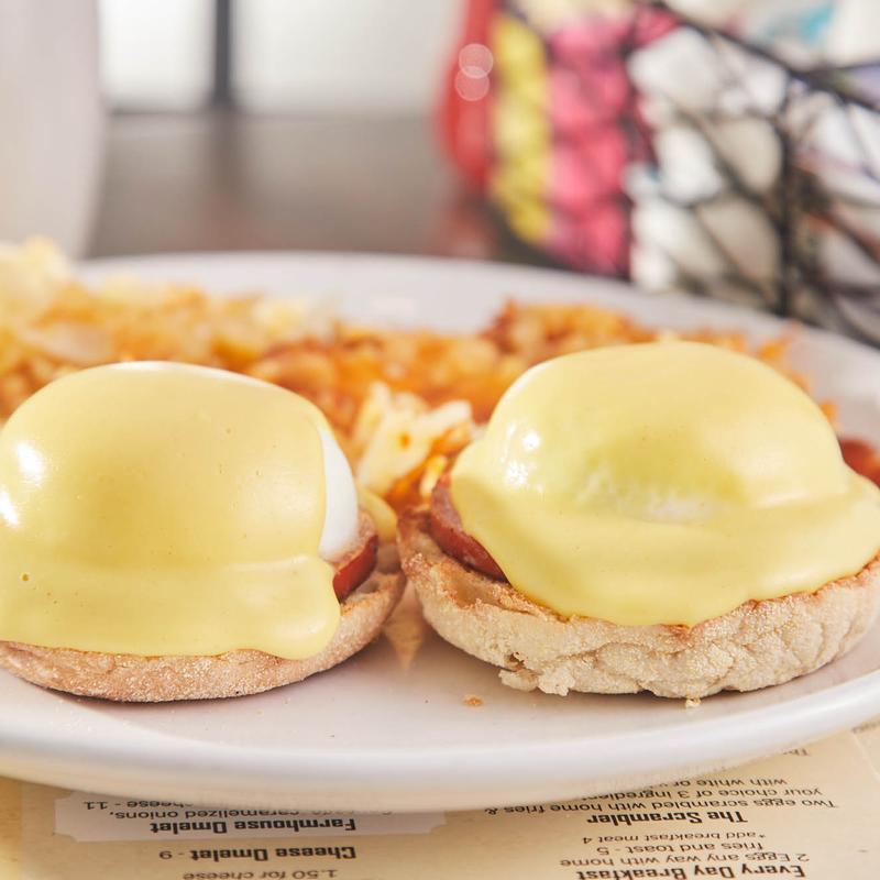 Eggs Benedict photo