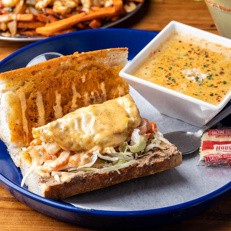 FRIED SOFT-SHELL CRAB PO'BOY (4IN) photo