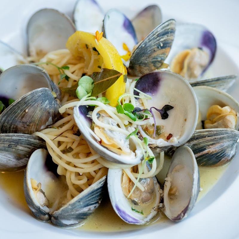 menu item 13 of 33, Spaghetti alle Vongole