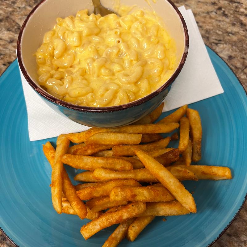 Kids Mac N Cheese & Fries photo