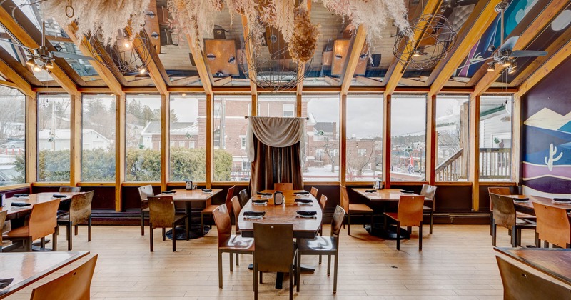 Interior, wide view, dining area