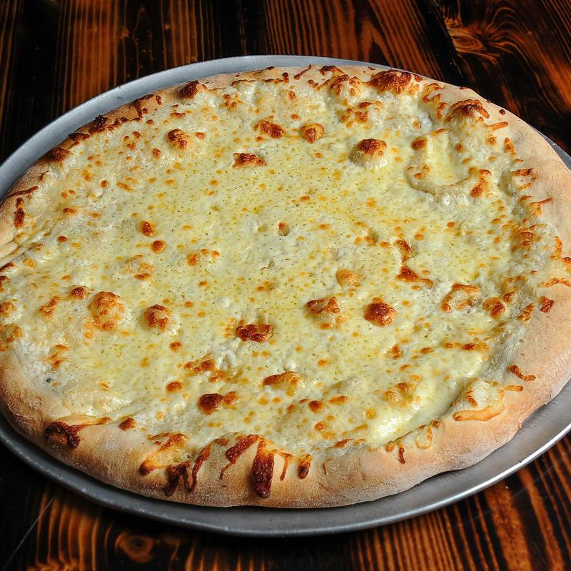 Classic White Pizza photo