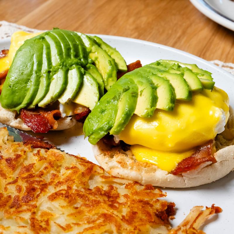 menu item 9 of 10, Avocado & Bacon Benny