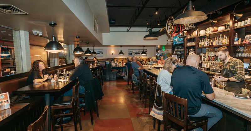 Diner and bar area