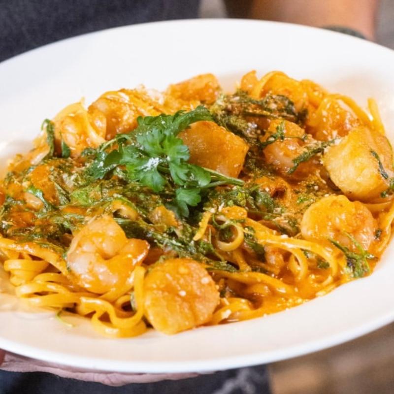 Linguini with Shrimp, Scallops & Arugula photo