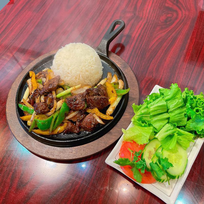 V3. Pepper steak with rice photo