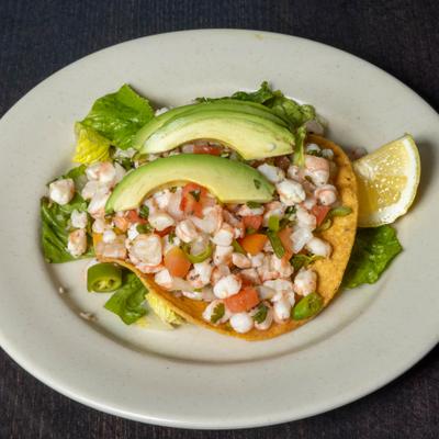Ceviche tostada.