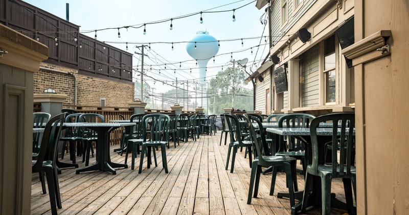 Outdoor patio, seating area