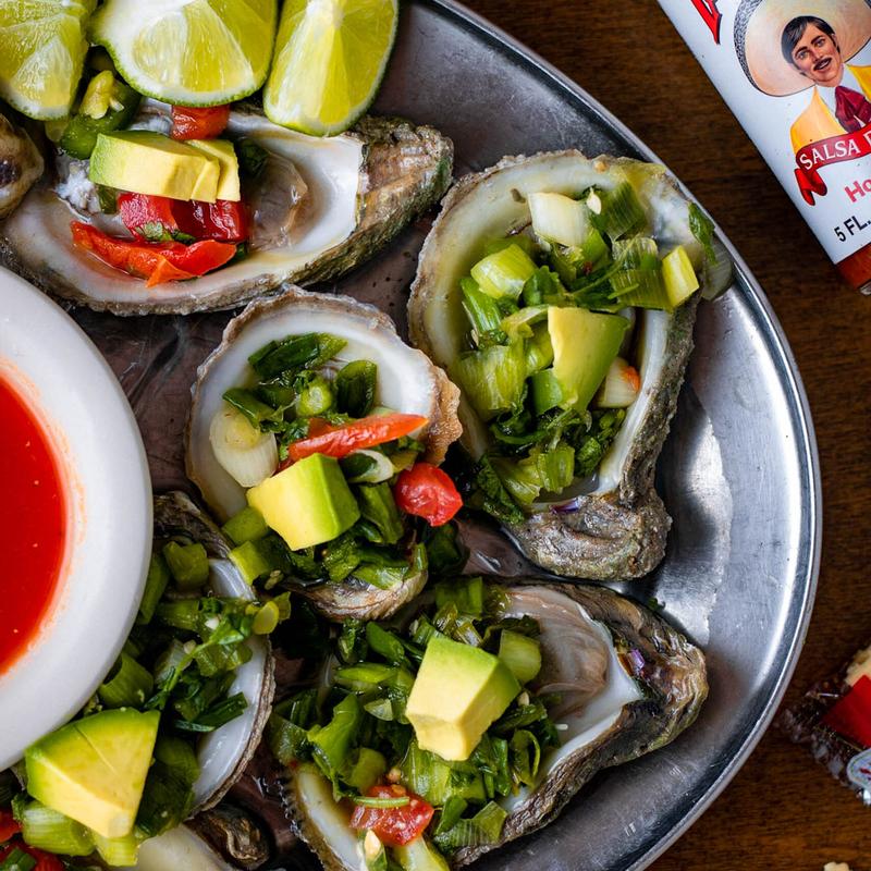 Ostiones En Su Concha Preparados photo