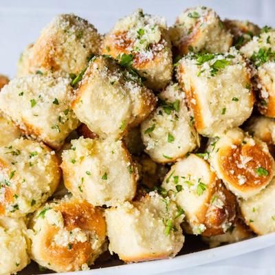 Garlic knots.