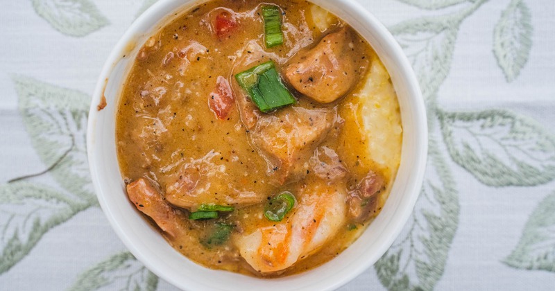 Shrimp and grits in gravy